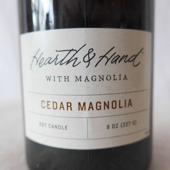 NWT Hearth & Hand with Magnolia Cedar Magnolia Soy Candle - Picture 2 of 7